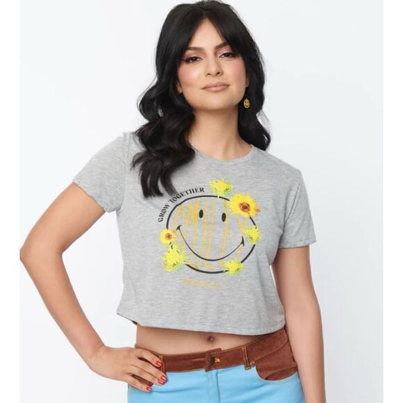 Smiley X Unique Vintage Grow Together Crop Graphic Tee - Picture 1 of 10